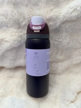 Owala Navy Berry